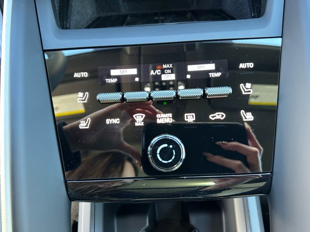 Used 2026 Porsche Macan 4 Electric AWD/4WD image 27