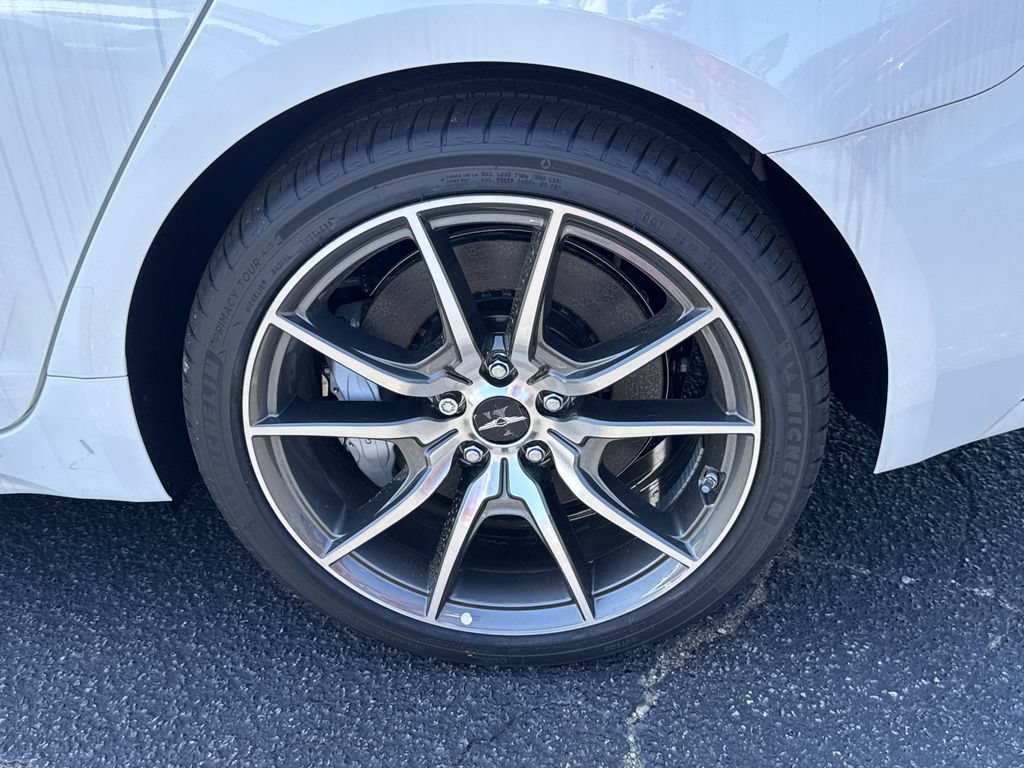 New 2025 Genesis G70 2.5T RWD image 19