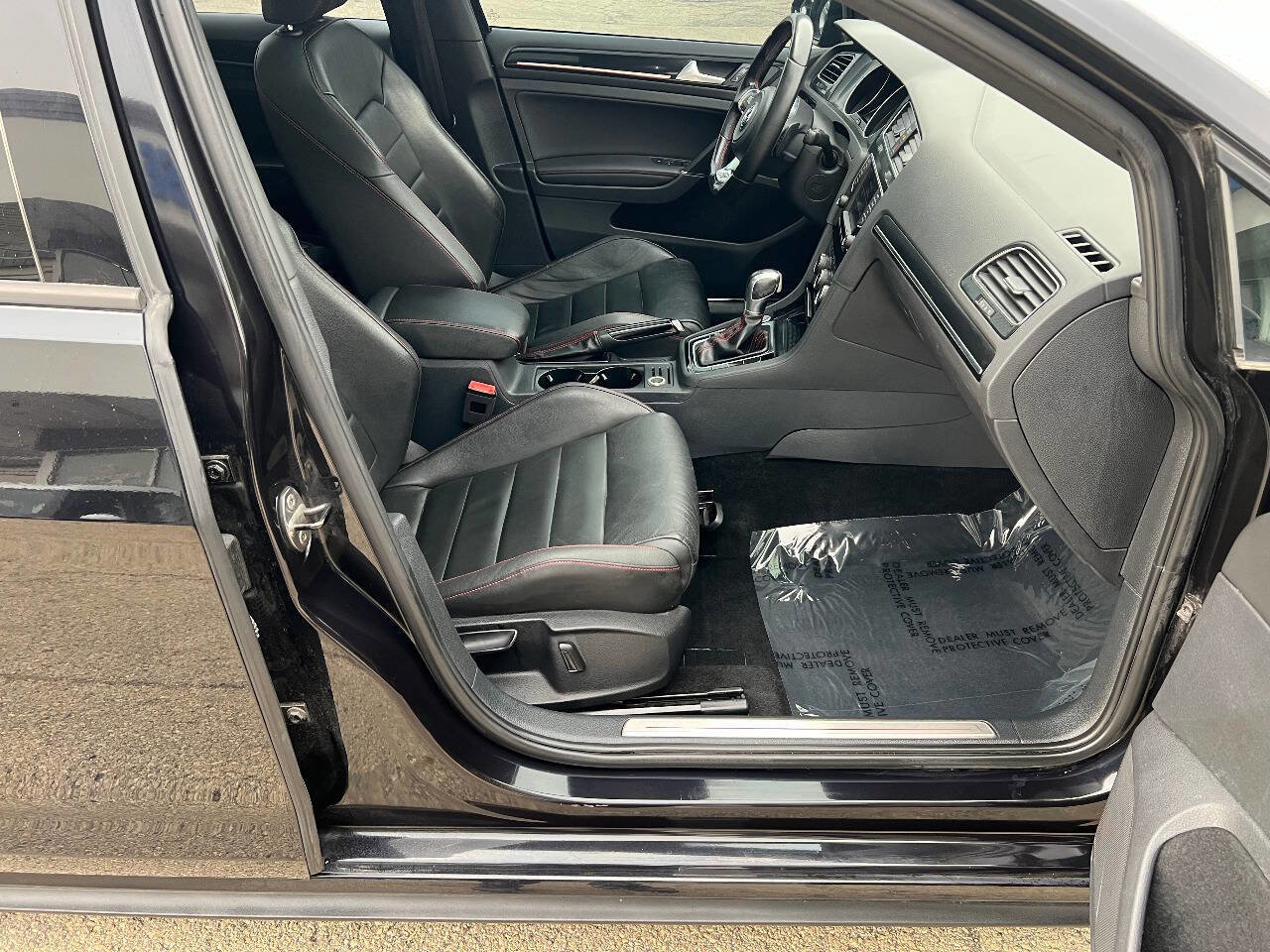 Used 2016 Volkswagen GTI SE w/ Lighting Package (SEL) image 25