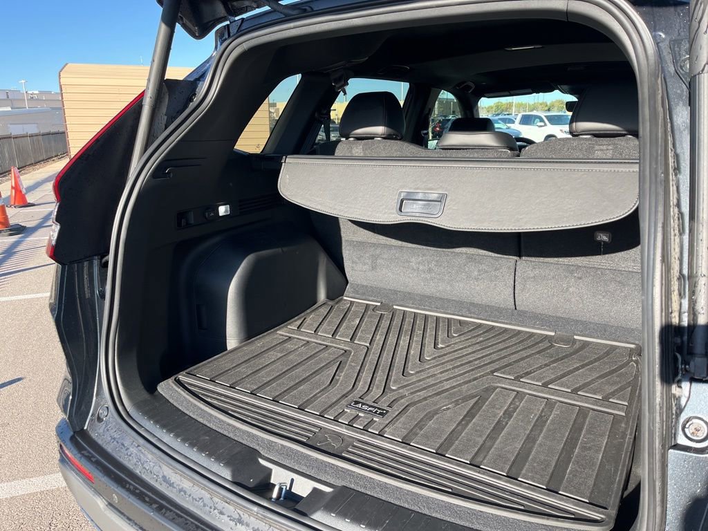 Used 2025 Honda CR-V Sport-L image 10