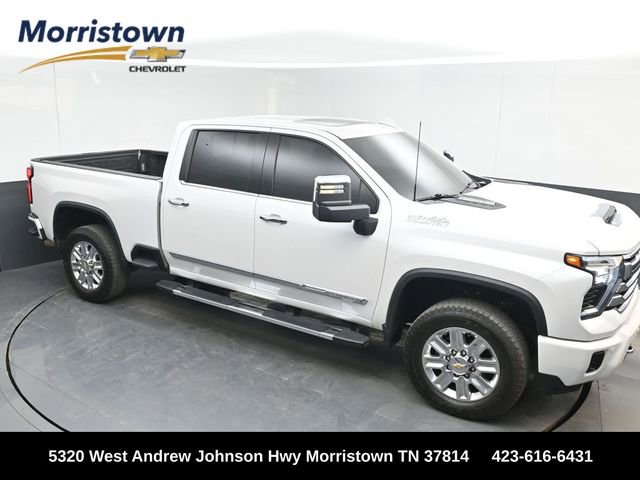 Used 2025 Chevrolet Silverado 2500 High Country w/ Technology Package AWD/4WD image 1