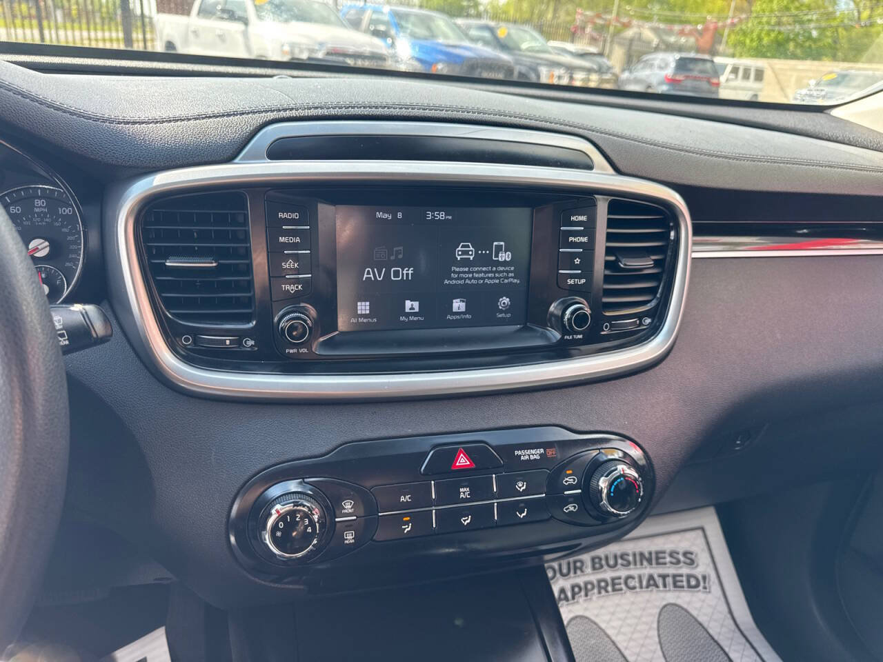 Used 2019 Kia Sorento FWD image 17