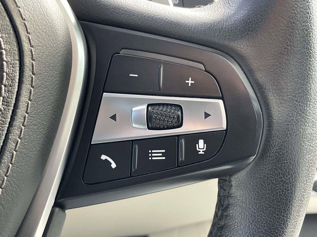 Used 2021 BMW X5 xDrive40i w/ Premium Package image 12