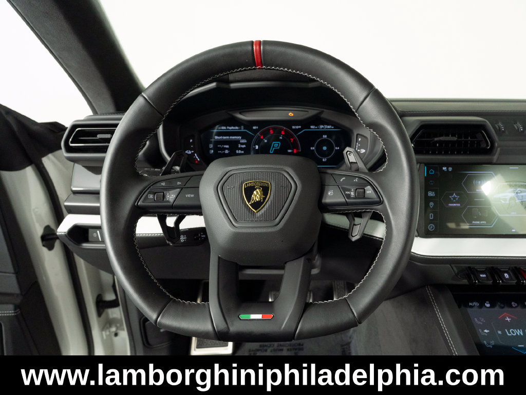Used 2025 Lamborghini Urus SE AWD/4WD image 18