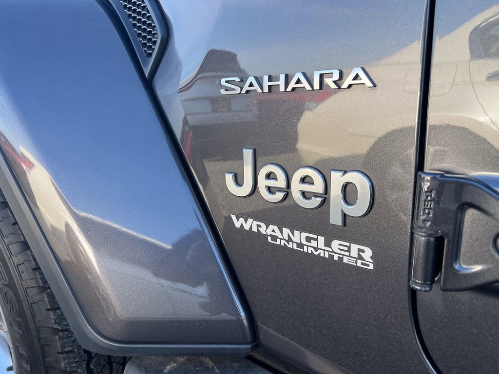 Used 2018 Jeep Wrangler Unlimited Sahara w/ Dual Top Group image 2