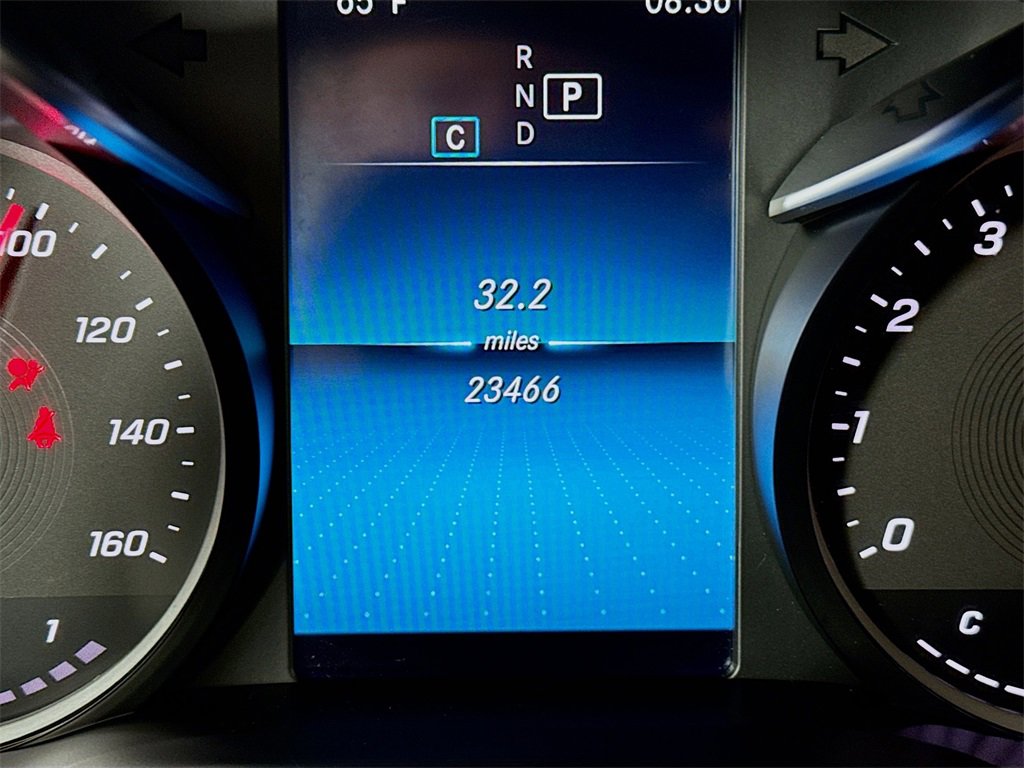 Used 2021 Mercedes-Benz GLC 300 4MATIC image 13