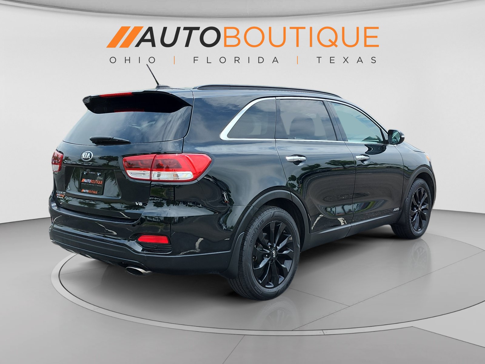Used 2019 Kia Sorento S AWD/4WD image 5