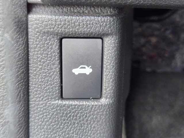 Certified 2023 Honda Accord EX image 22