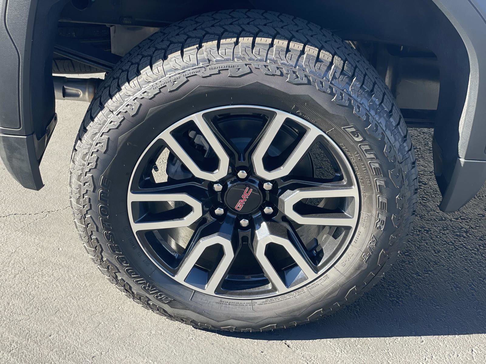 New 2026 GMC Sierra 1500 AT4 w/ AT4 Premium Package image 30