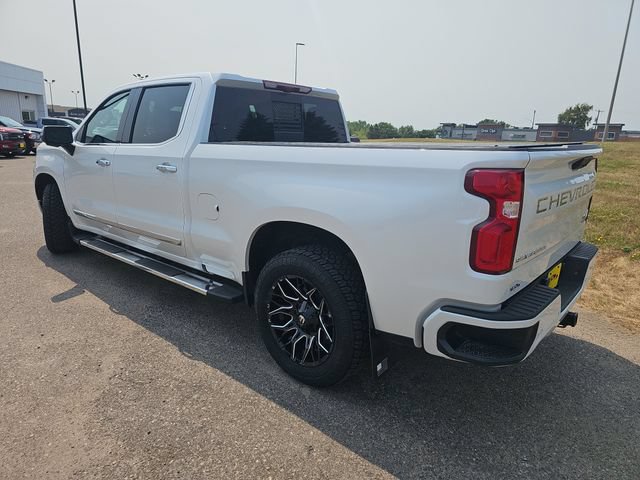 Used 2024 Chevrolet Silverado 1500 High Country w/ Technology Package AWD/4WD image 3