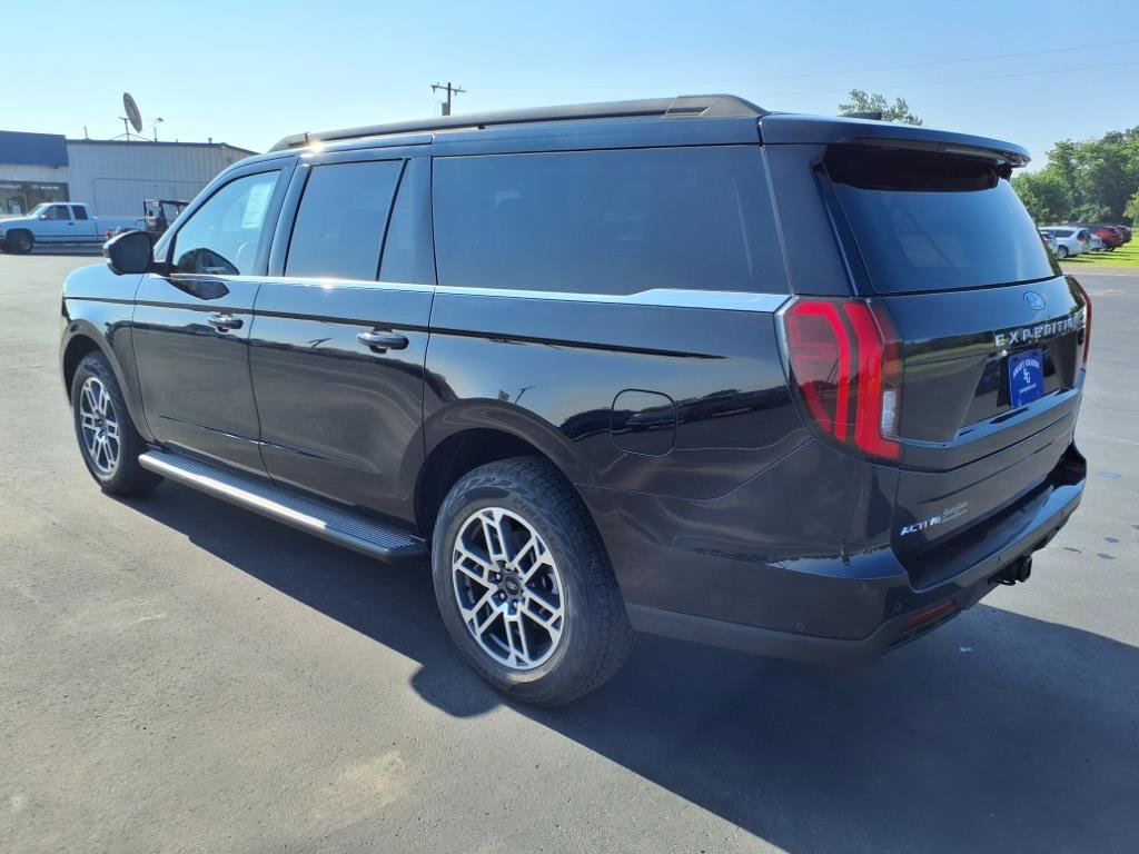 New 2025 Ford Expedition Max Active image 3
