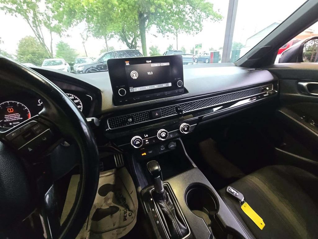 Used 2022 Honda Civic Sport image 5