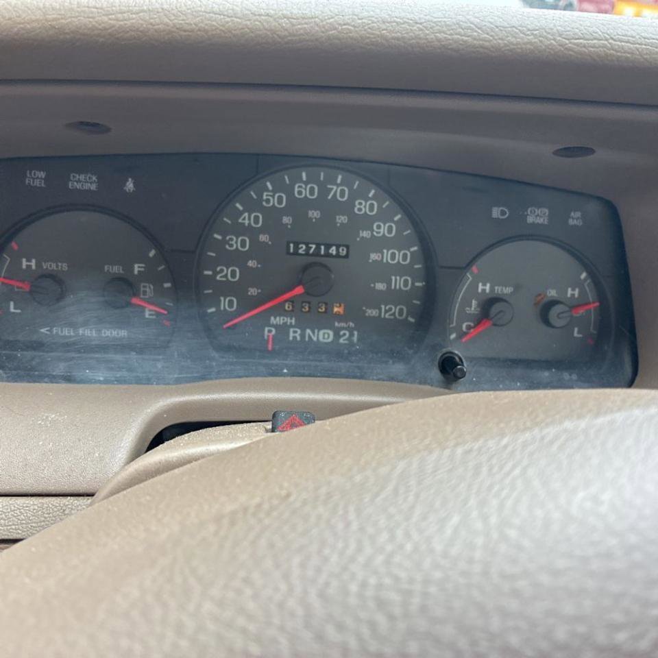 Used 2005 Mercury Grand Marquis GS RWD image 22