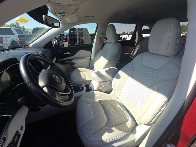 Used 2019 Jeep Cherokee Limited image 26