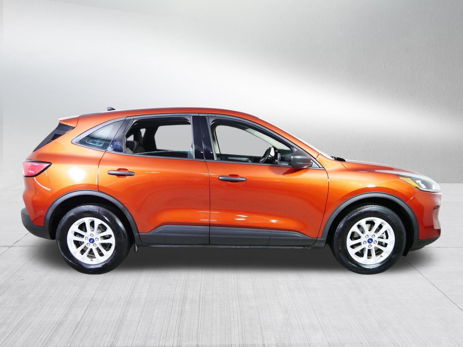 Used 2020 Ford Escape S image 8