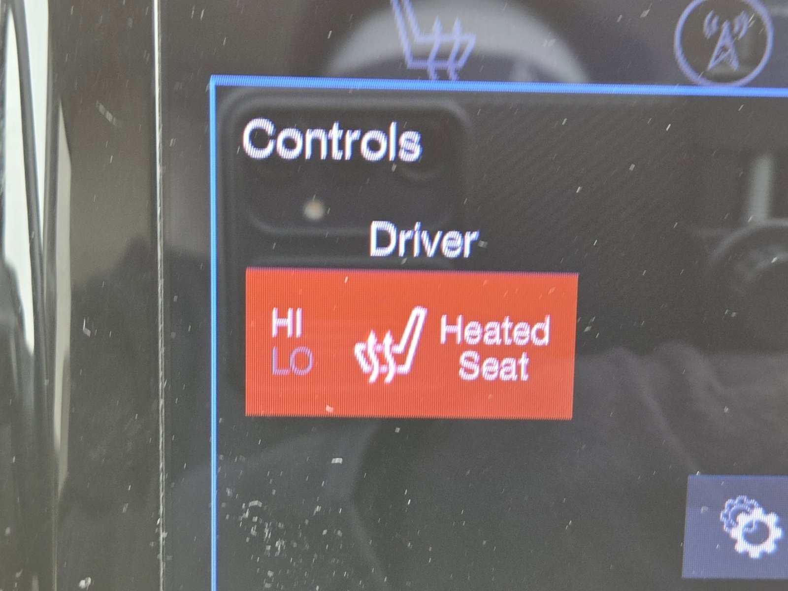 Used 2017 Chrysler Pacifica Touring-L w/ Tire & Wheel Group image 4