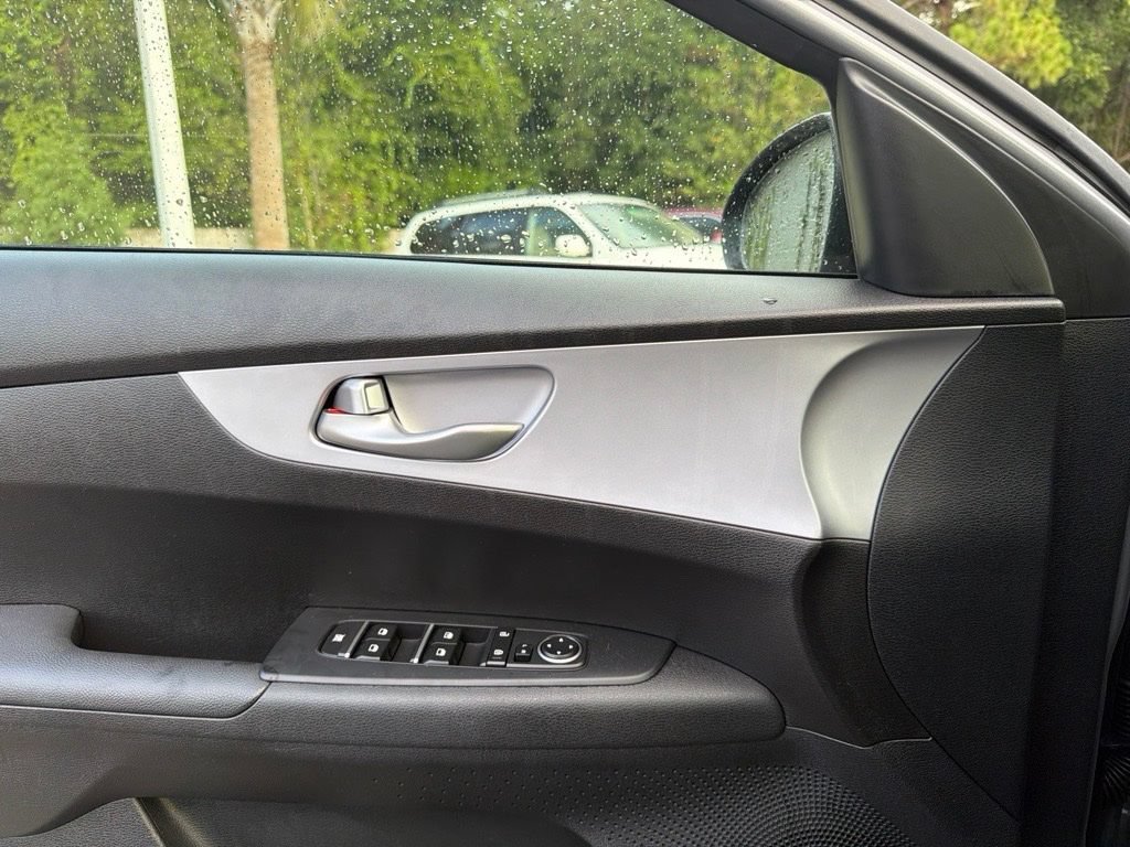 Certified 2024 Kia Forte LXS FWD image 18