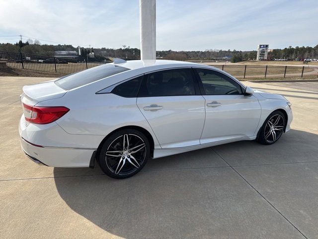 Used 2021 Honda Accord Touring image 3