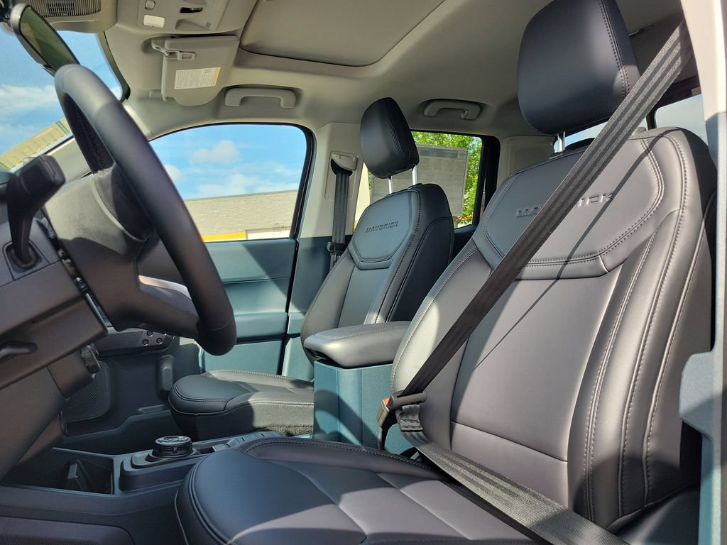 New 2026 Ford Maverick Lariat w/ Black Appearance Package AWD/4WD image 16