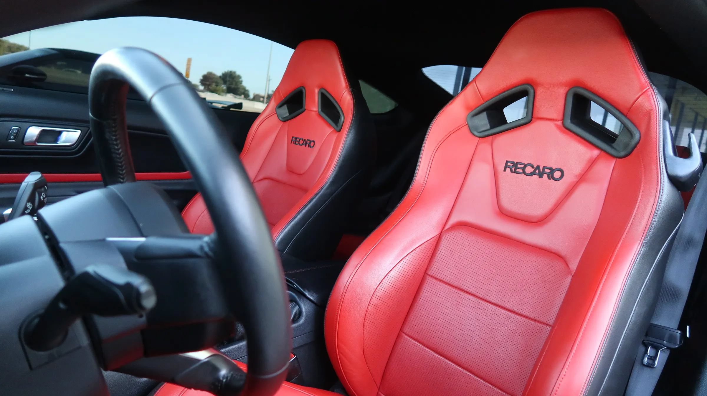 Used 2019 Ford Mustang GT Premium w/ Performance Package - Level 2 RWD image 18