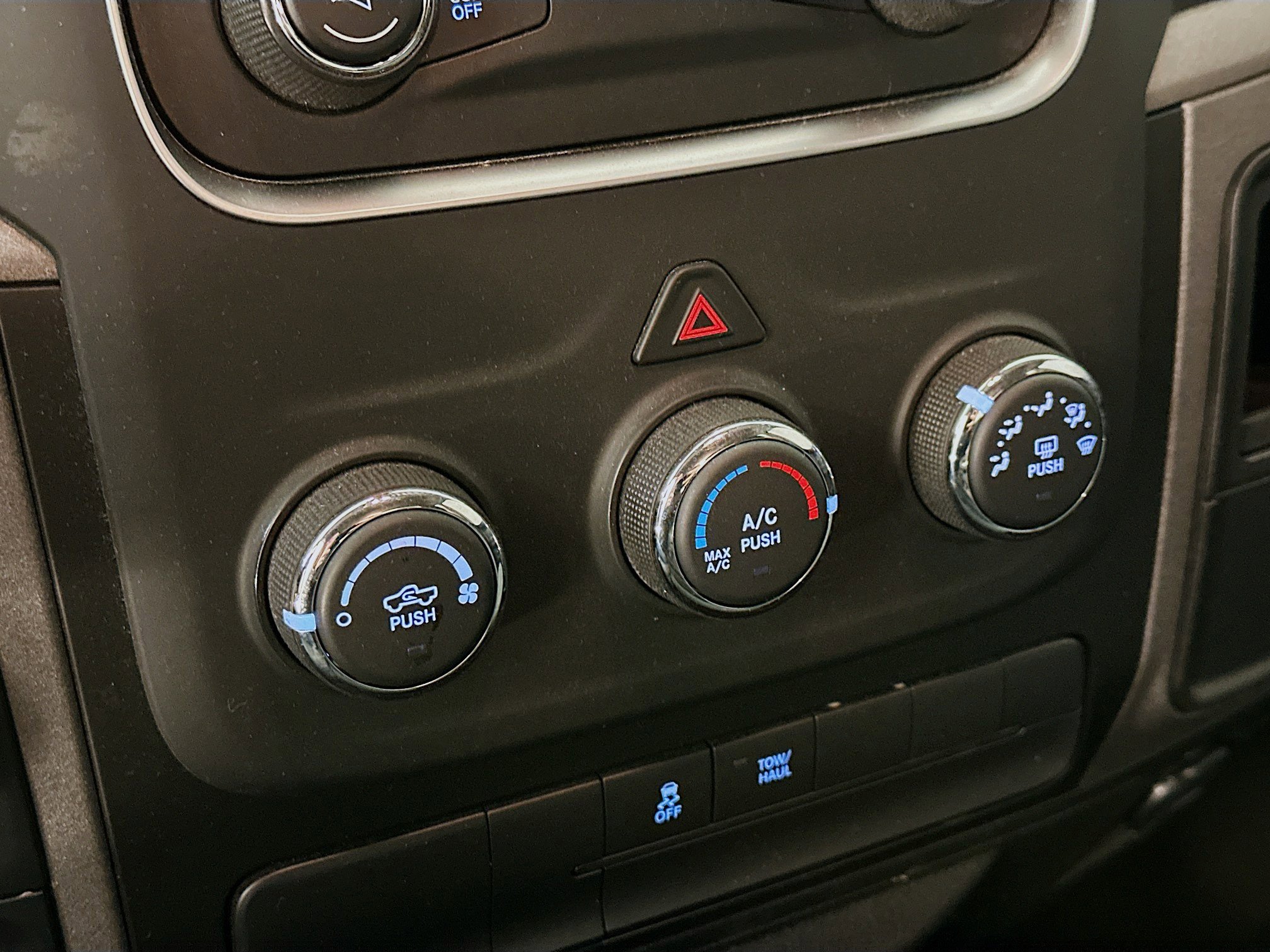 Used 2019 RAM 1500 Express w/ Express Value Package image 24