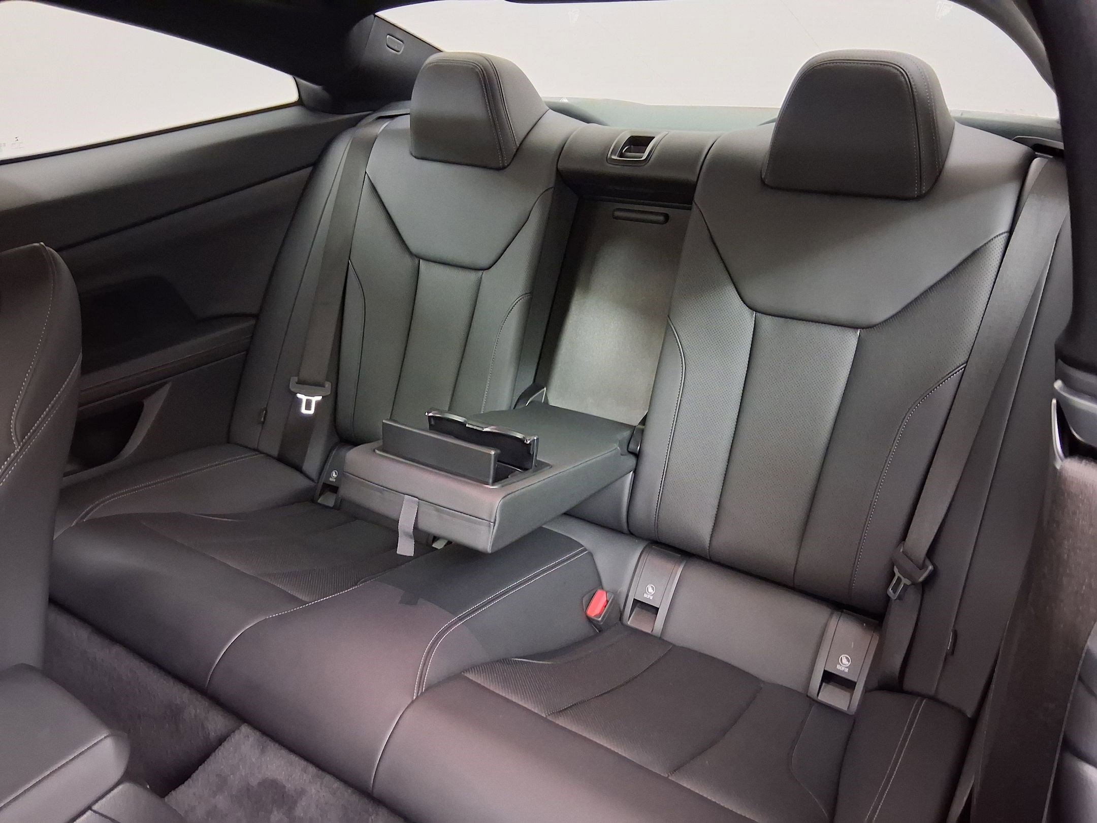 Used 2023 BMW 430i Coupe w/ Convenience Package RWD image 30