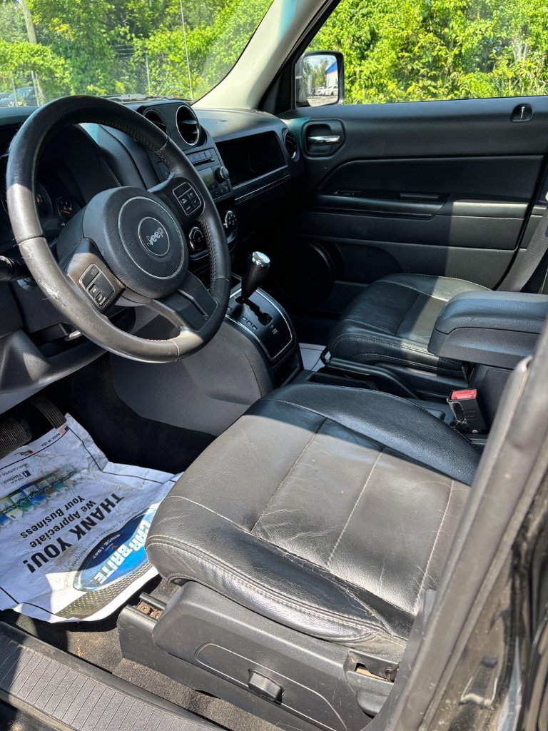 Used 2015 Jeep Patriot High Altitude AWD/4WD image 6