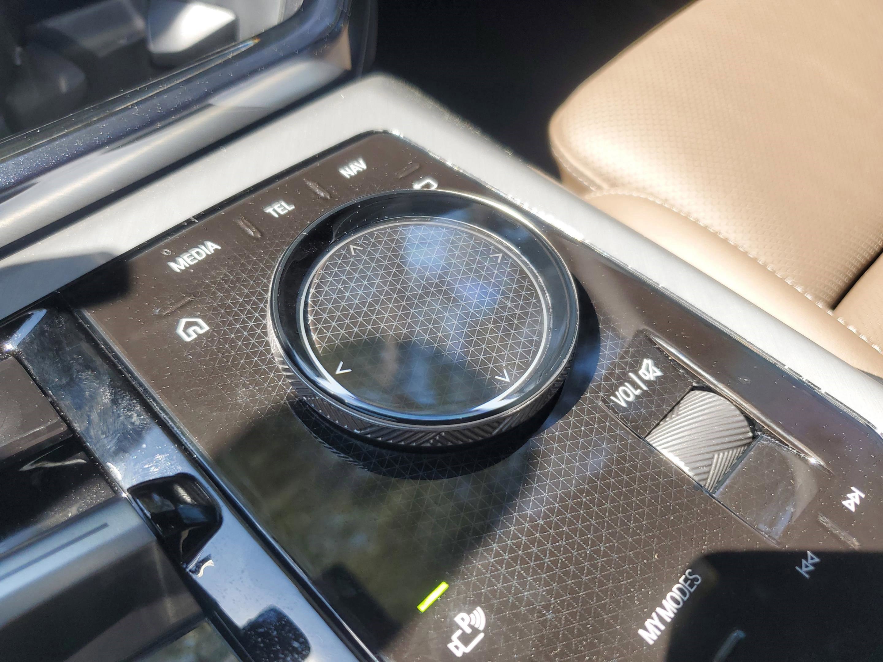 Used 2025 BMW X3 xDrive30i w/ Premium Package image 29