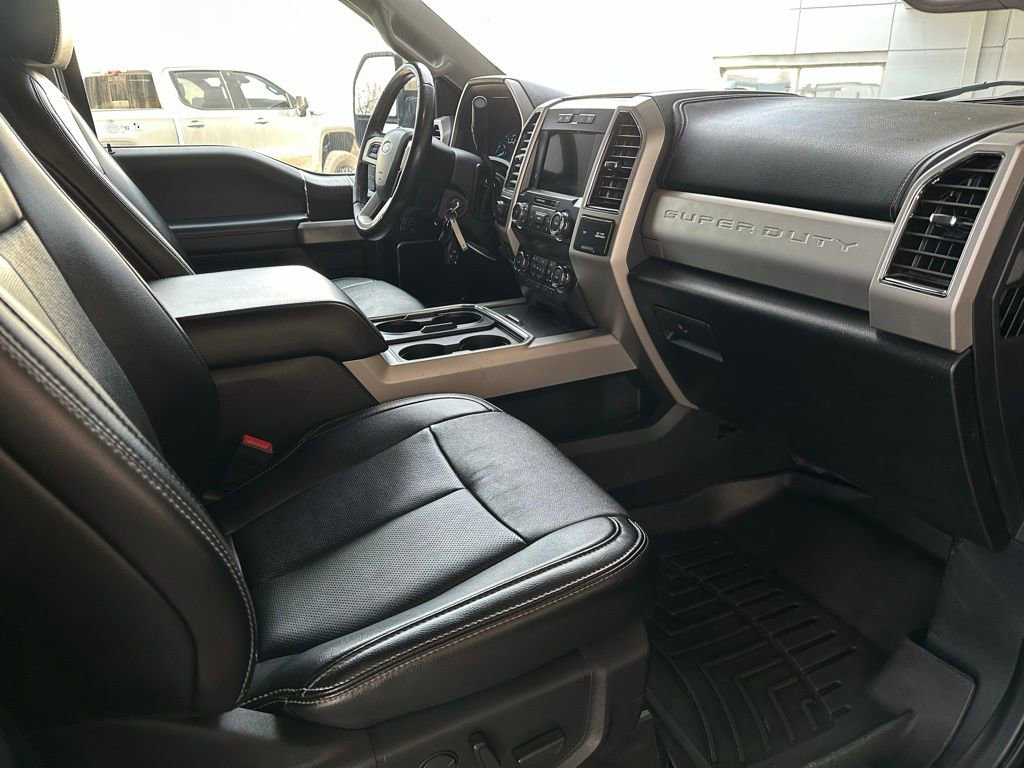 Used 2021 Ford F250 Lariat w/ Chrome Package image 13