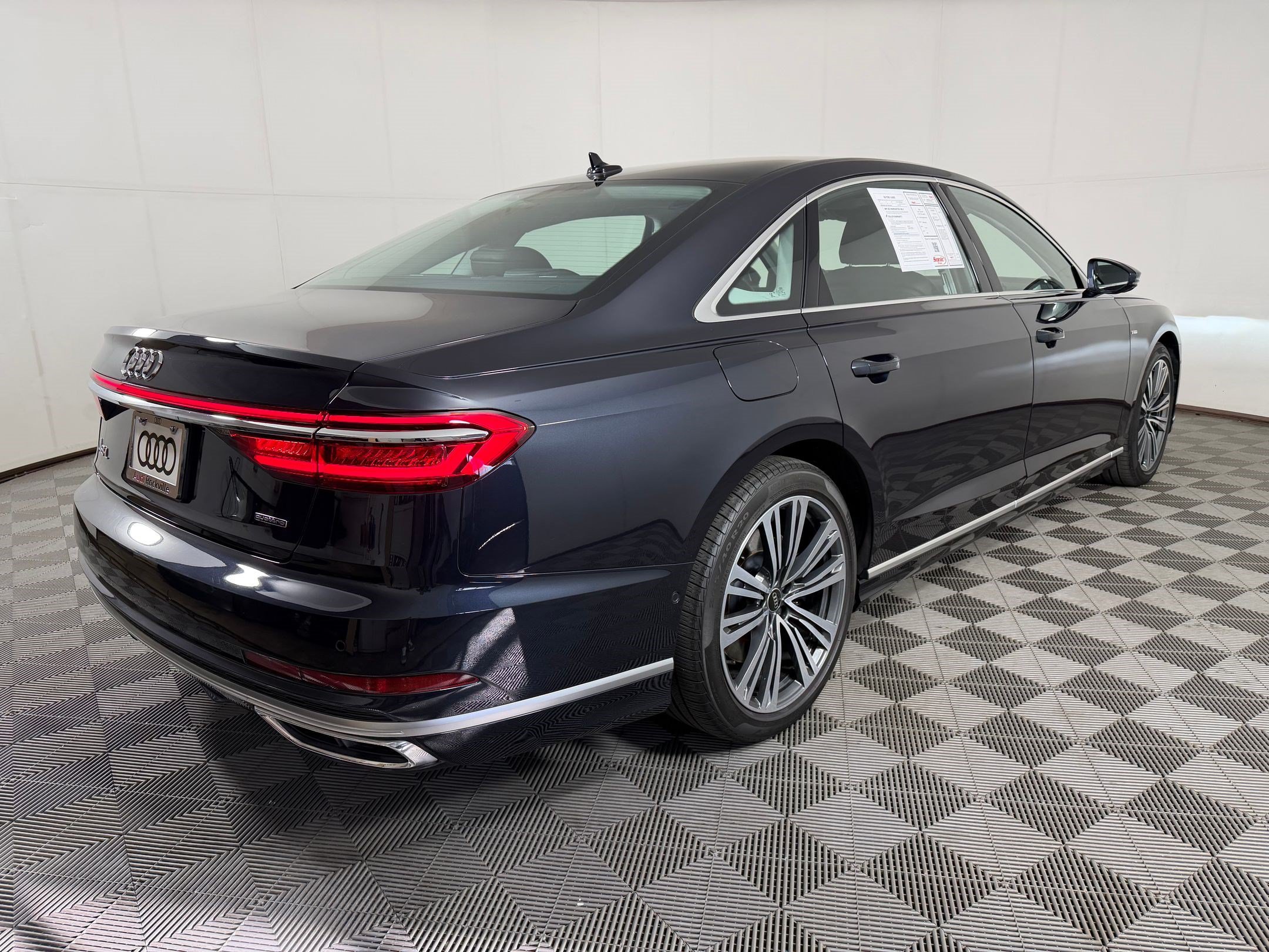 Used 2021 Audi A8 L 4.0T w/ Executive Plus Package AWD/4WD image 9