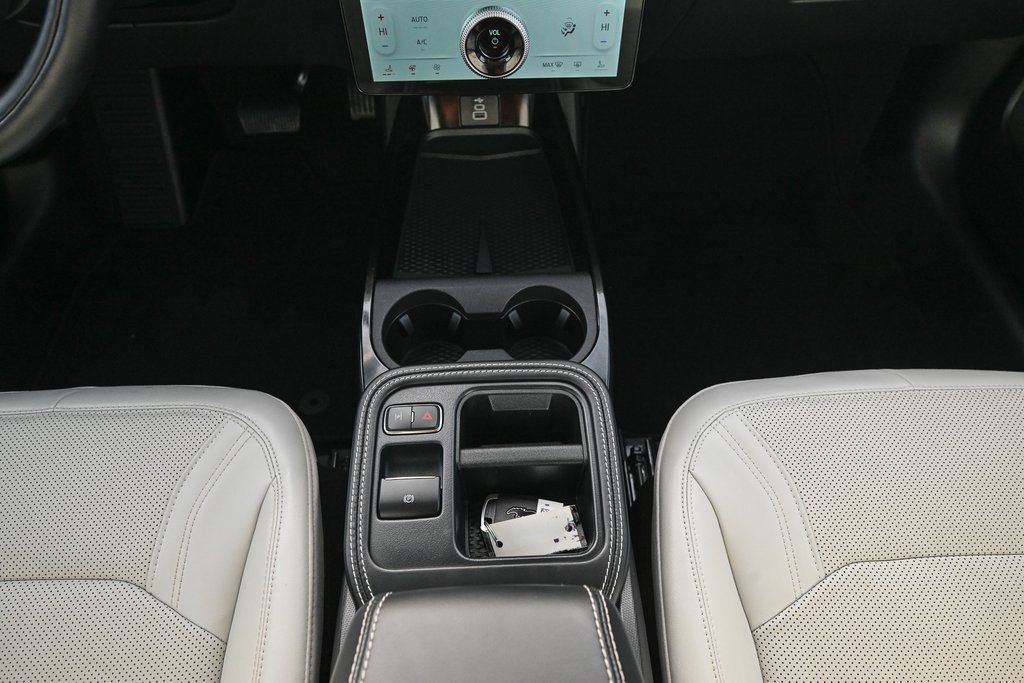 Certified 2025 Ford Mustang Mach-E Premium image 34