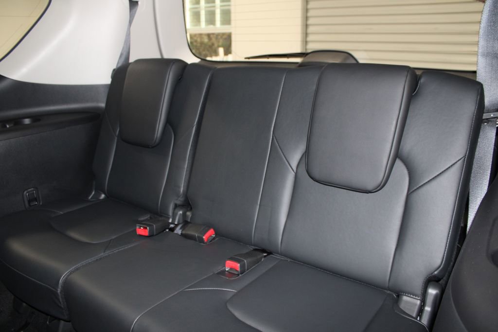 Used 2024 Nissan Armada Platinum w/ Captain's Chairs Package image 26