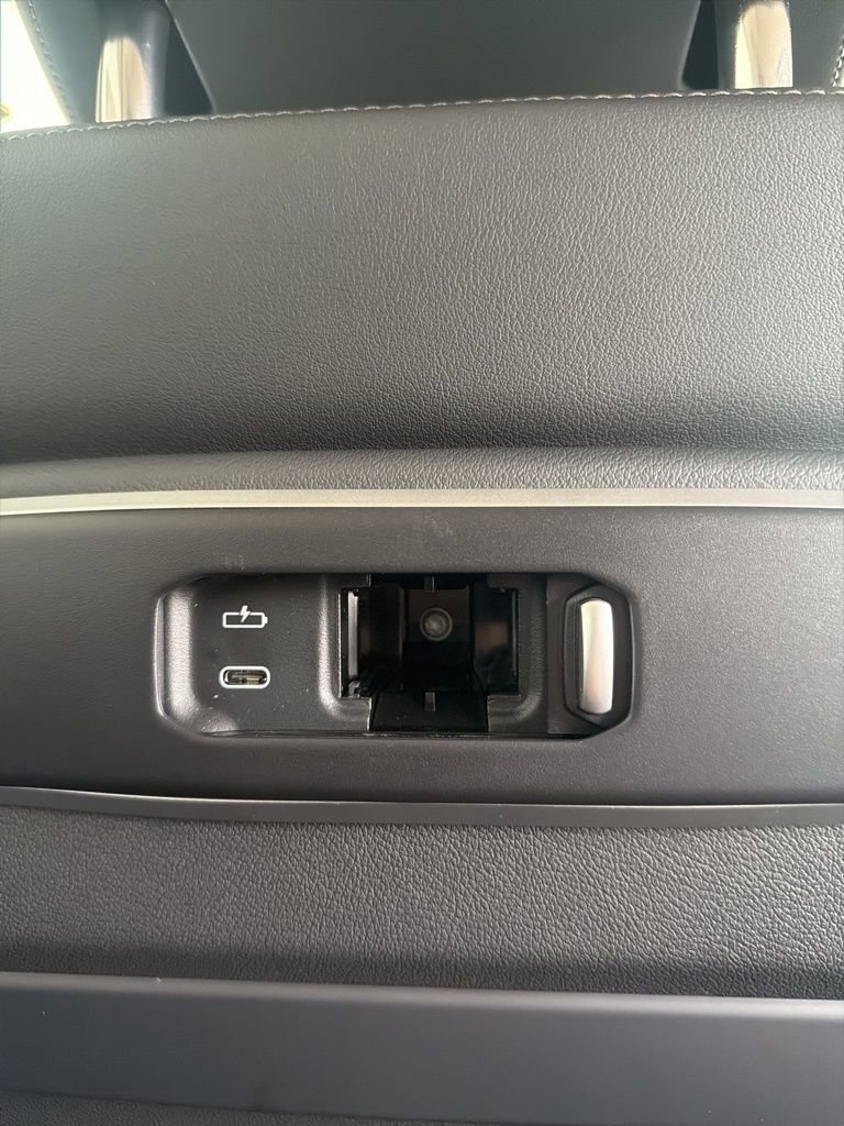 New 2026 BMW X7 xDrive40i w/ Premium Package image 26