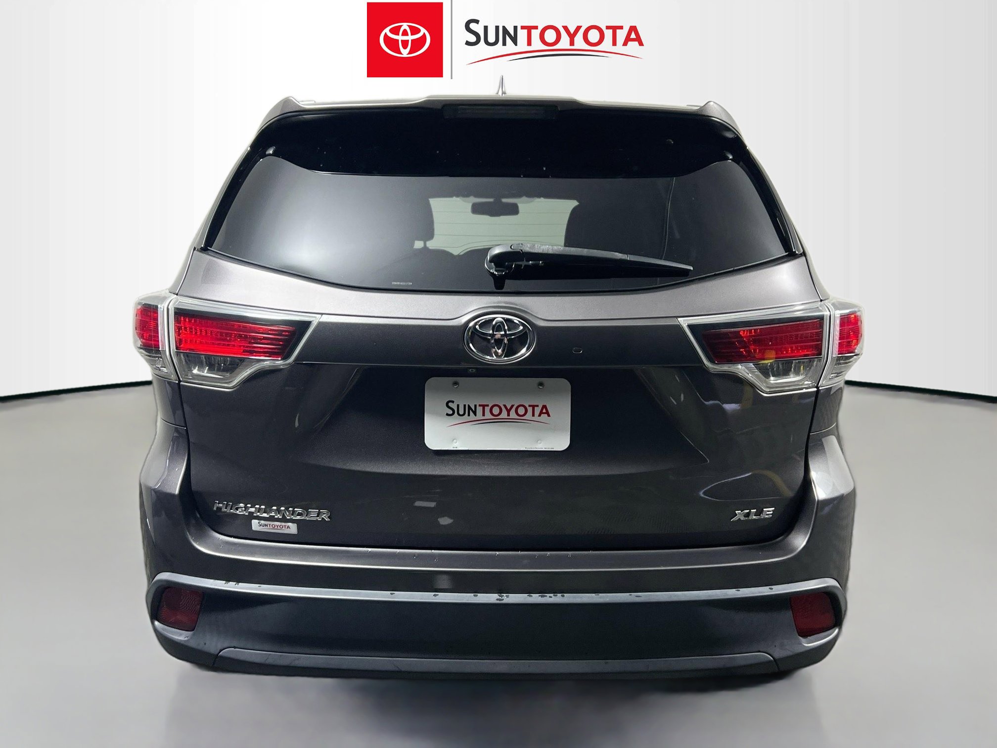 Used 2016 Toyota Highlander XLE image 5