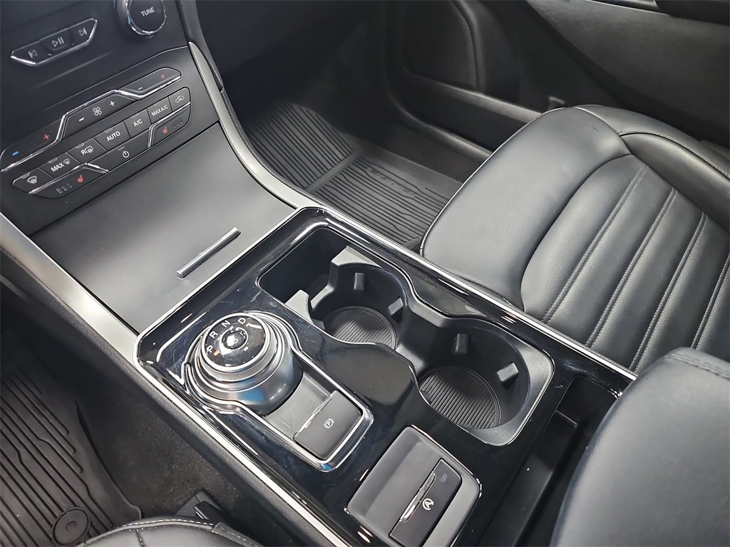 Used 2020 Ford Edge SEL w/ Convenience Package image 23