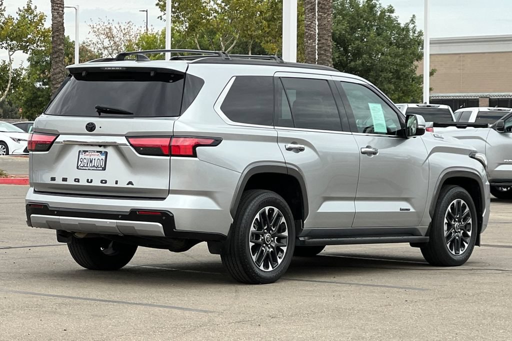 Certified 2023 Toyota Sequoia Limited AWD/4WD image 5