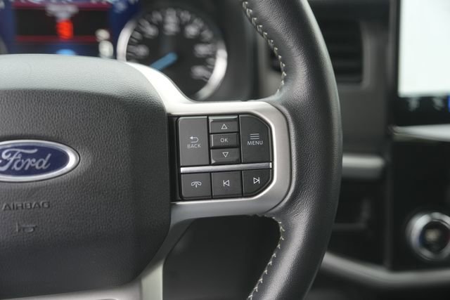 Used 2023 Ford Expedition XLT image 23