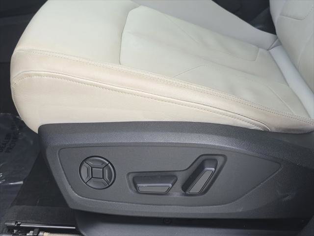 Certified 2024 Audi Q3 2.0T Premium w/ Convenience Package AWD/4WD image 24