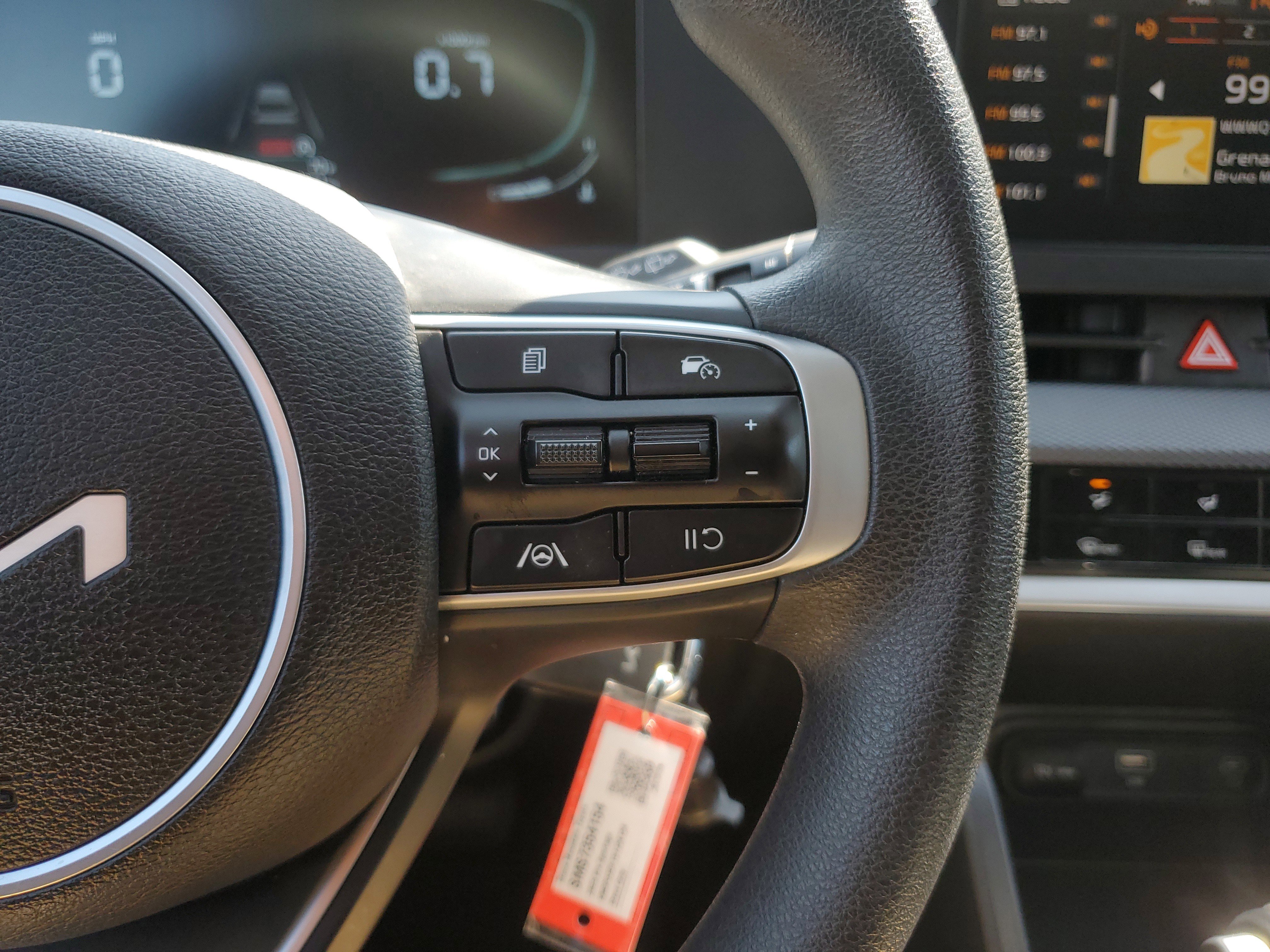 Used 2025 Kia Sportage LX image 21