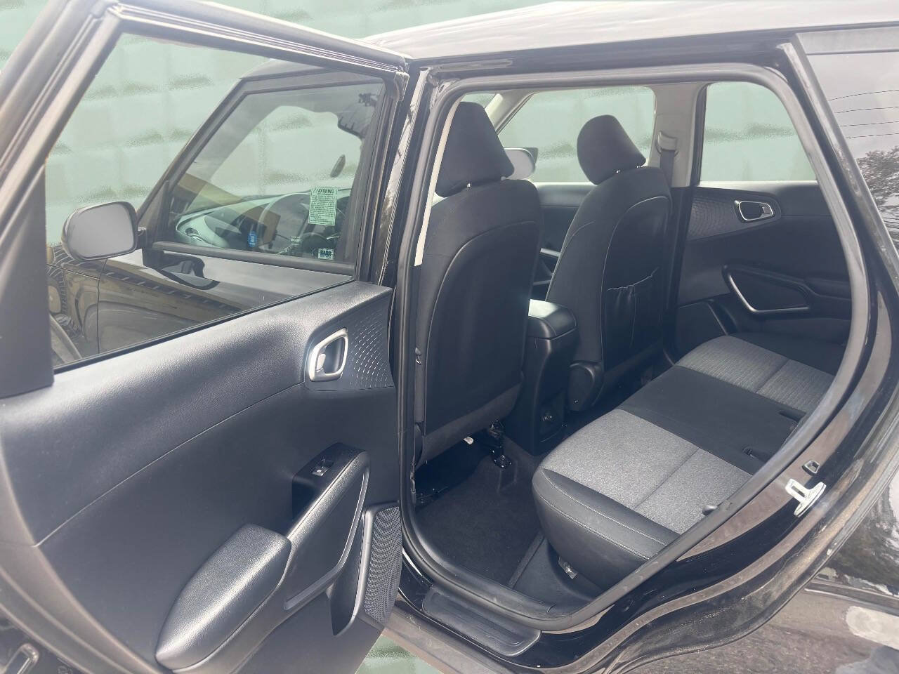 Used 2020 Kia Soul EX FWD image 15