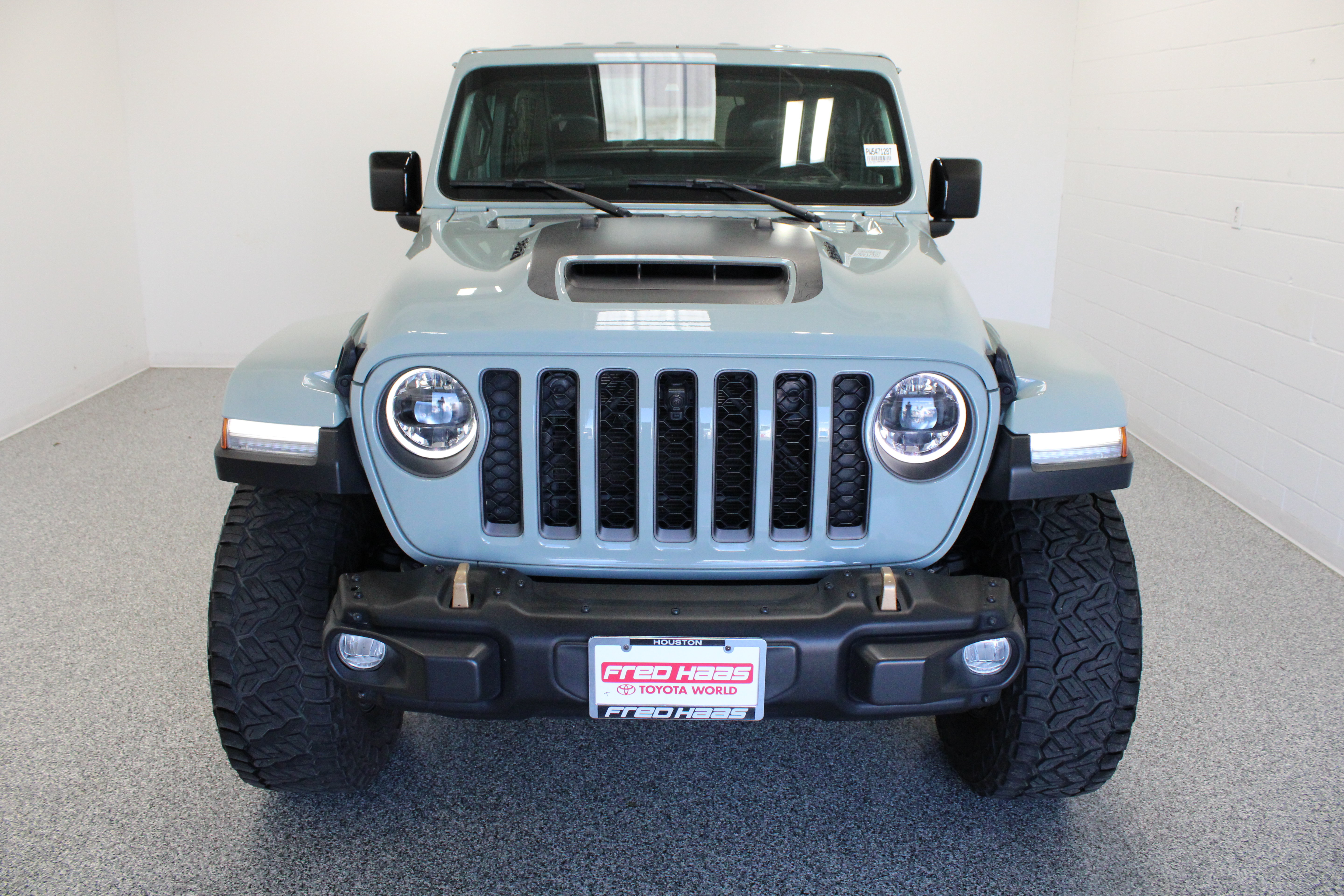 Used 2023 Jeep Wrangler Unlimited Rubicon 392 w/ Trailer Tow Package AWD/4WD image 3