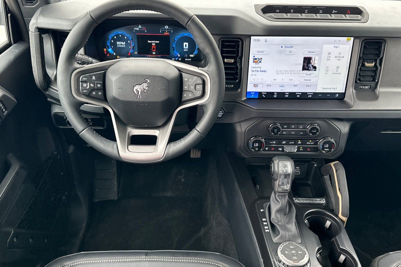 New 2026 Ford Bronco Badlands image 13