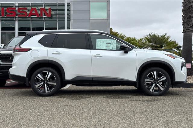 New 2025 Nissan Rogue SL w/ SL Premium Package image 4