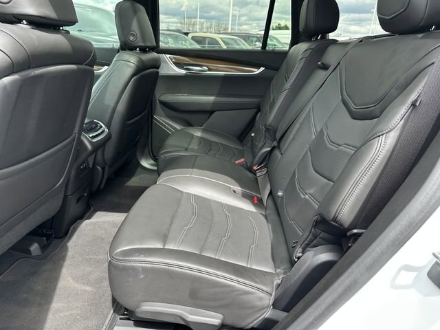 Used 2022 Cadillac XT6 Sport w/ Platinum Package image 17