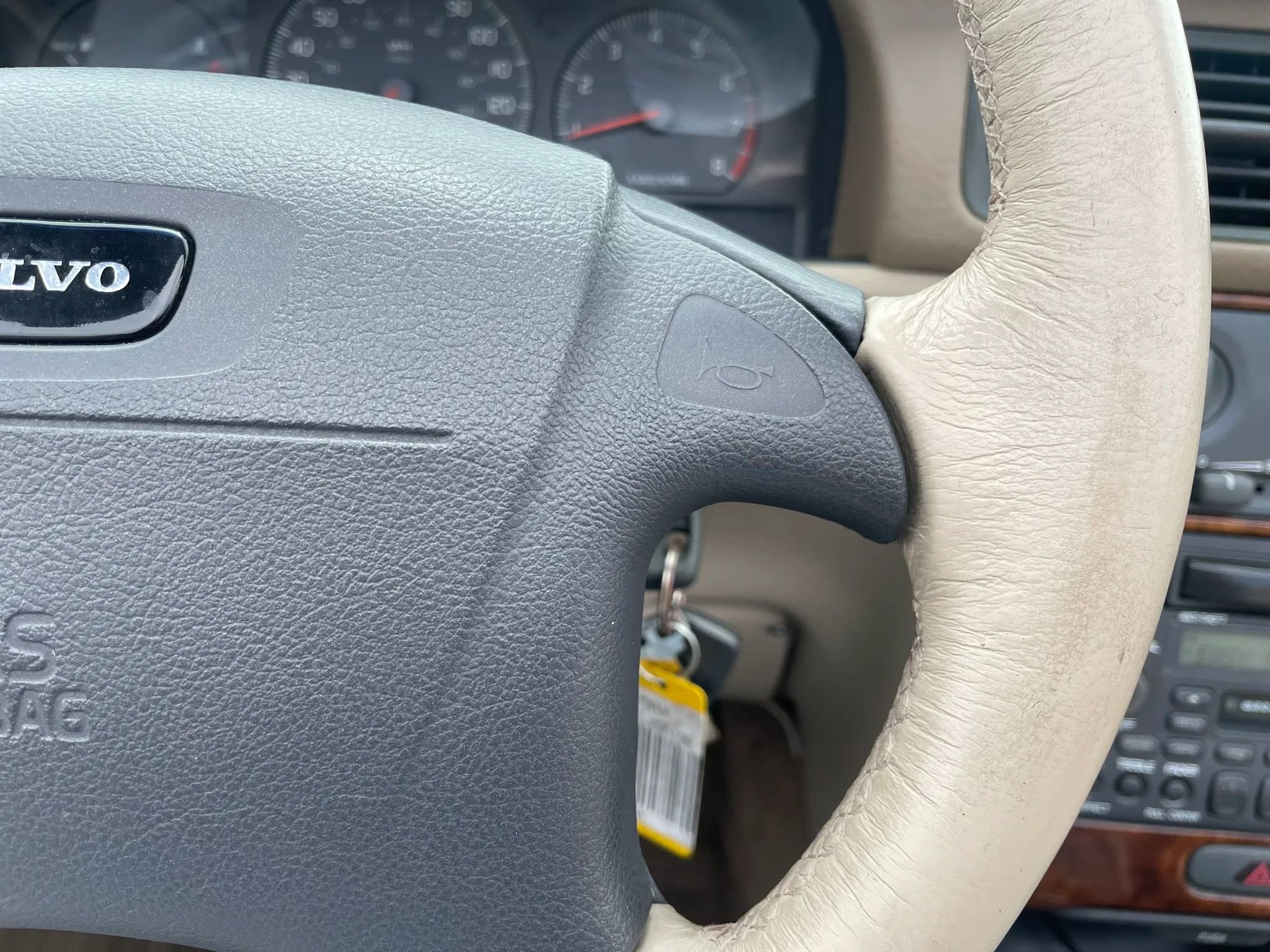 Used 2003 Volvo C70 LT image 25