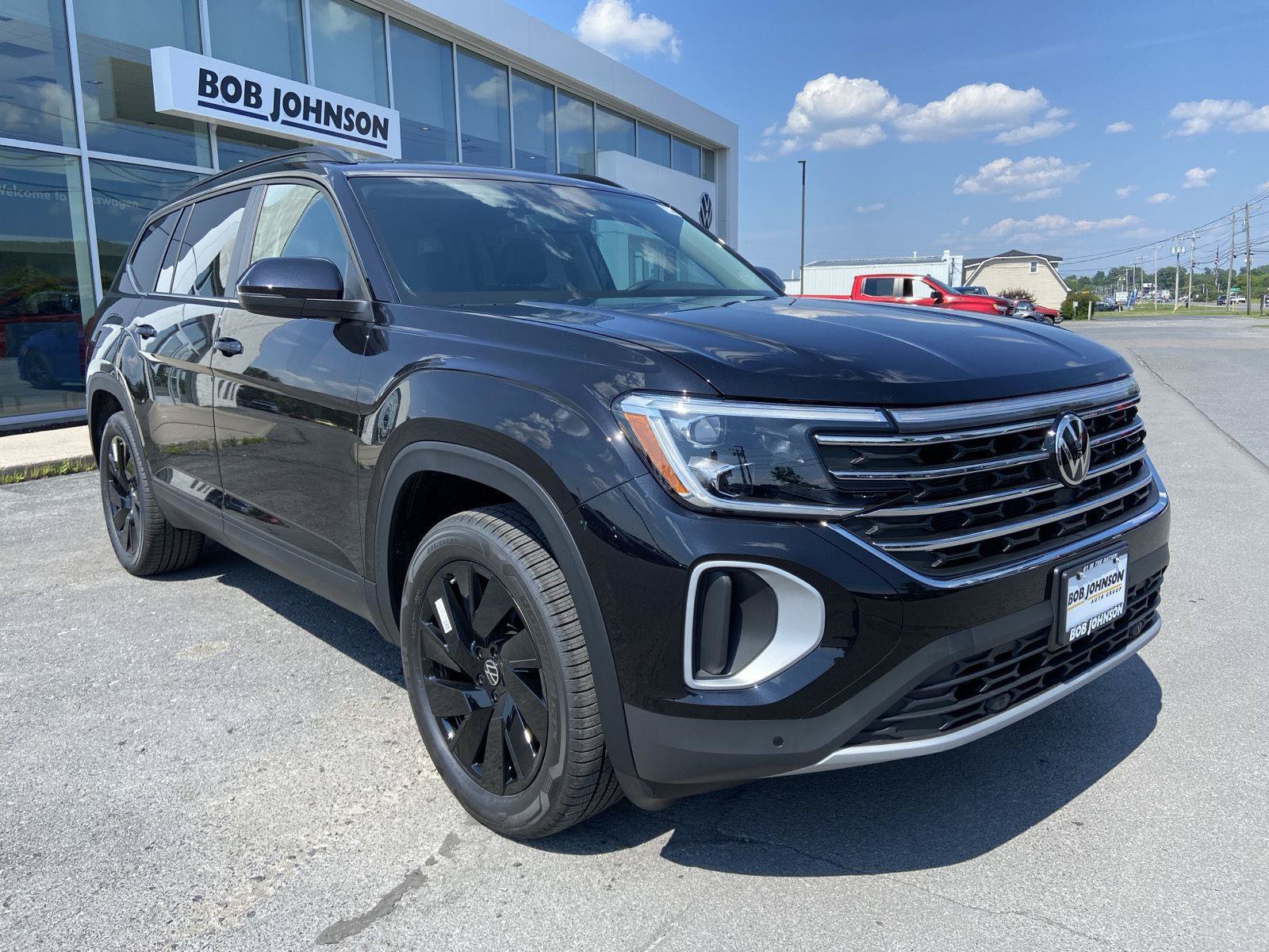 New 2026 Volkswagen Atlas SE