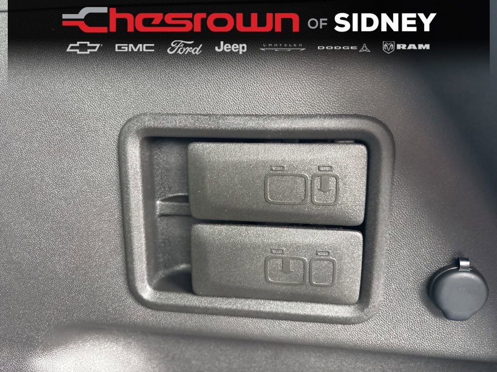 Used 2024 Chevrolet Equinox RS FWD image 30