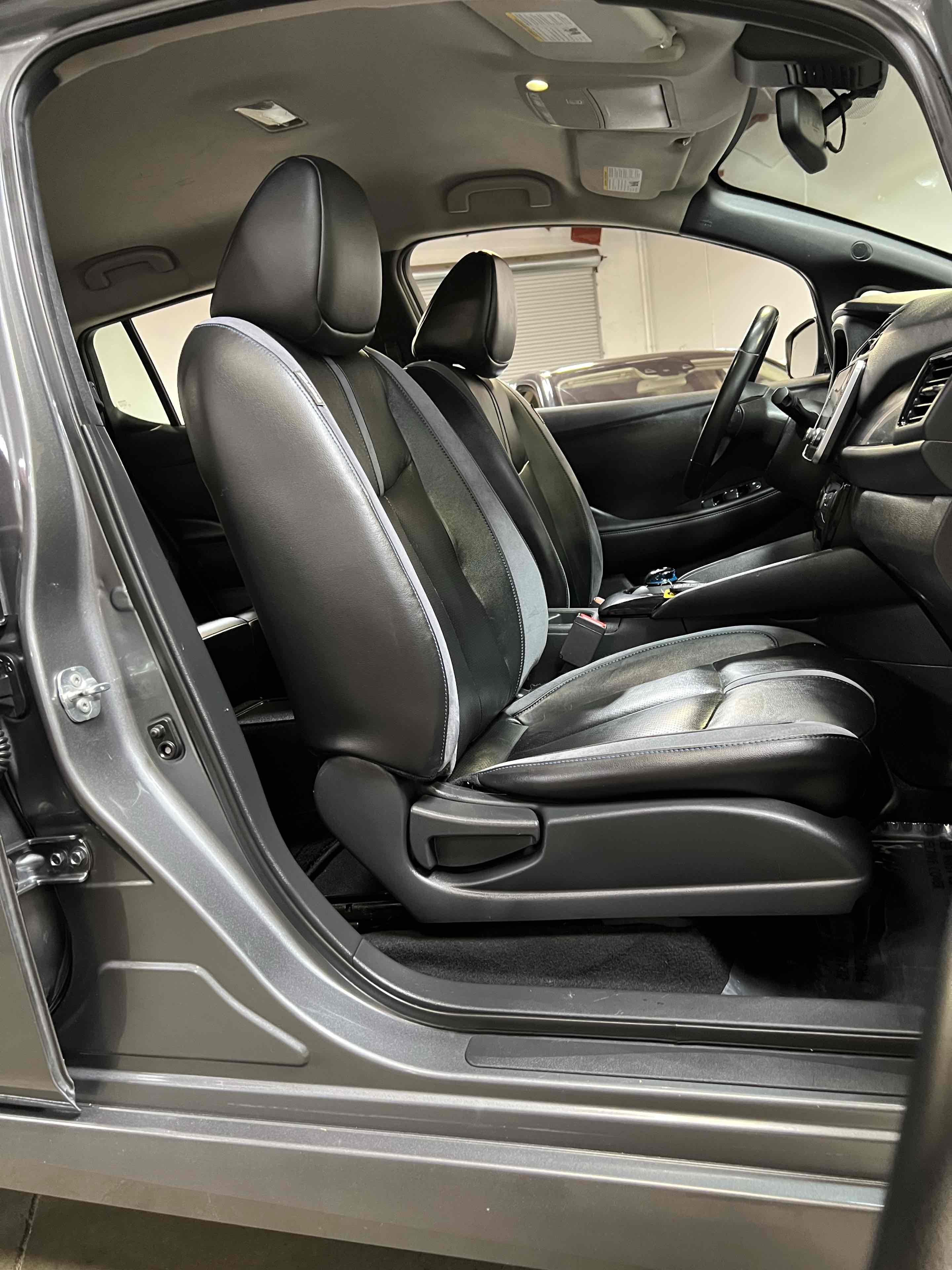 Used 2019 Nissan Leaf SL Plus w/ Protection Package FWD image 35