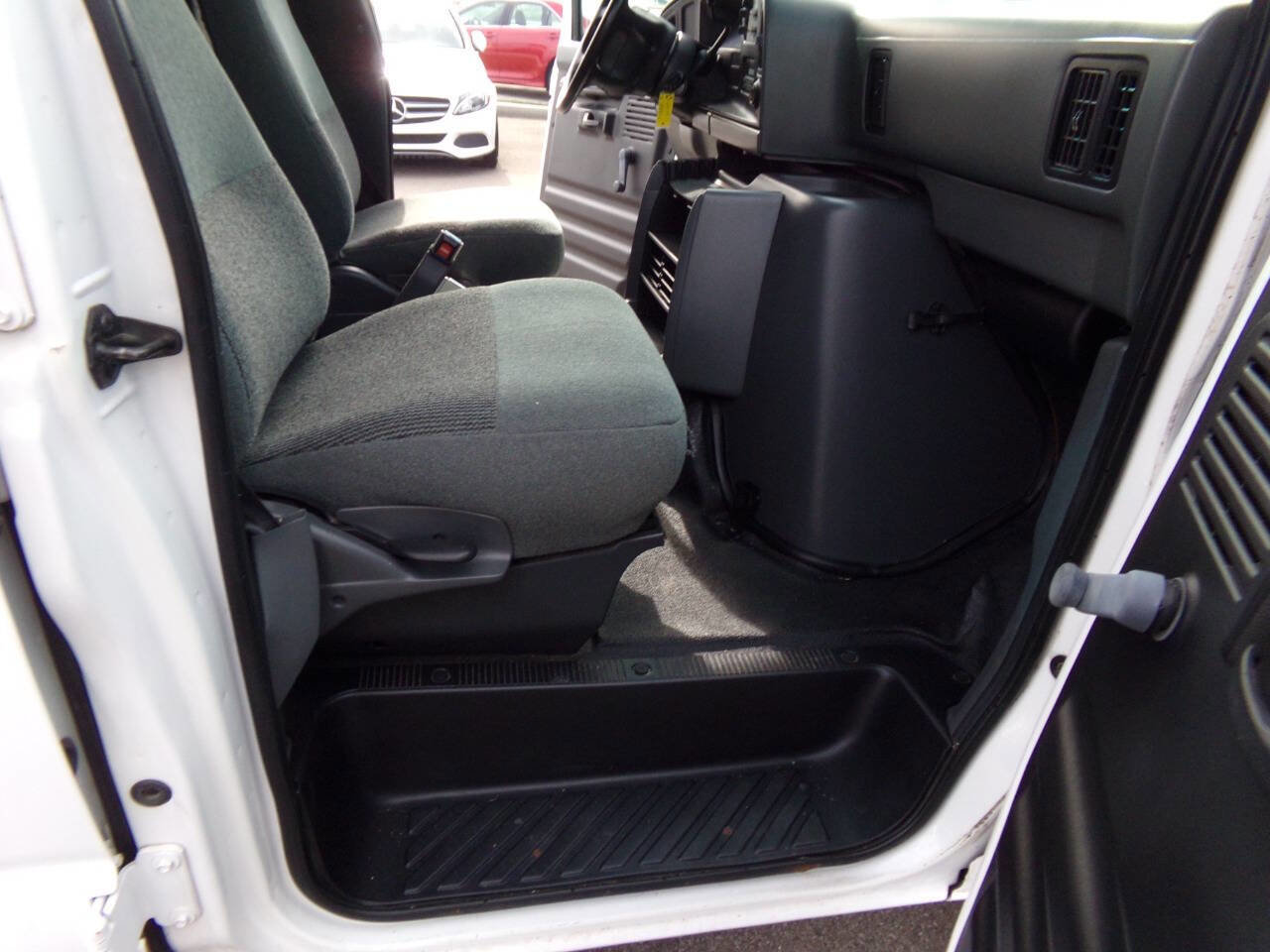 Used 1995 Ford E-250 and Econoline 250 Super RWD image 37