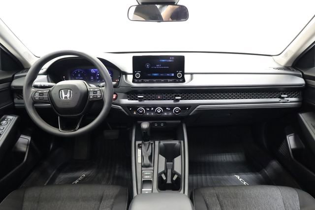Used 2025 Honda Accord SE image 12